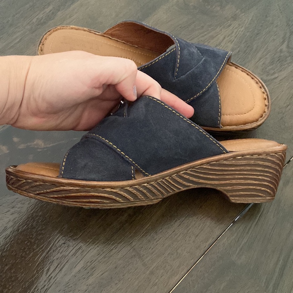 Born Teayo Basic Navy Indigo Distressed Leather F… - image 4